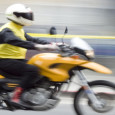 Uma lombada recém-instalada e sem sinalização rendeu um indenização de R$ 40 mil por danos morais a um motociclista que se acidentou ao não perceber o obstáculo. Na decisão, proferida [&hellip;]